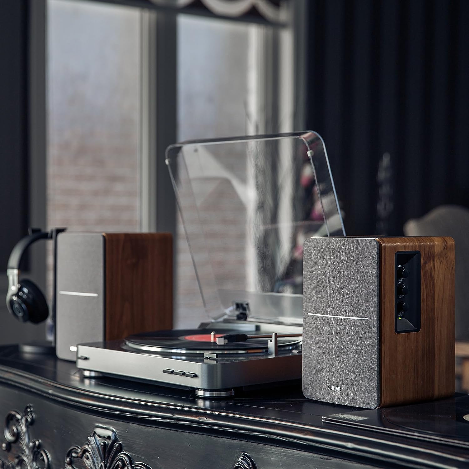 Edifier R1280T Powered Bookshelf Speakers - 2.0 Active Near Field Studio Monitor Speaker - Wooden Enclosure - 42 Watts RMS Power - Image 7